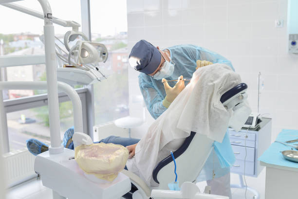 Best Emergency Root Canal Treatment in Holcom, KS